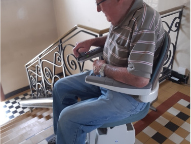 M. et Mme D. à Saint-Maixant : Installation d’un Monte-Escalier